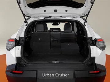 Vista del maletero del Toyota Urban Cruiser, con un diseño práctico y espacios optimizados para el uso diario.