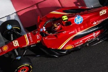 Carlos Sainz y Fernando Alonso en acción, momentos decisivos del GP Carlos Sainz y Fernando Alonso en acción, momentos decisivos del GP