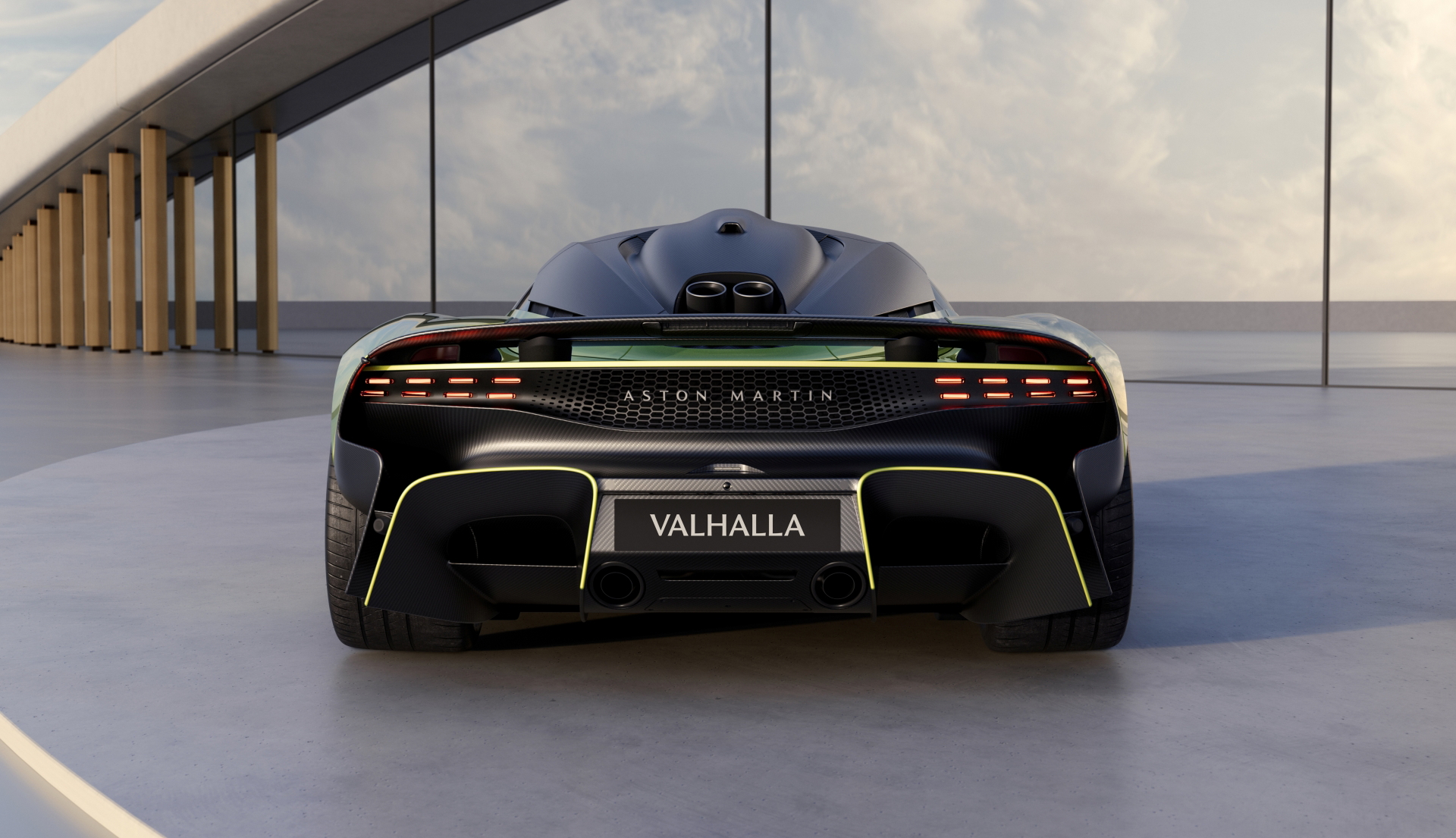 El Aston Martin Valhalla destaca por su diseño agresivo y aerodinámico.