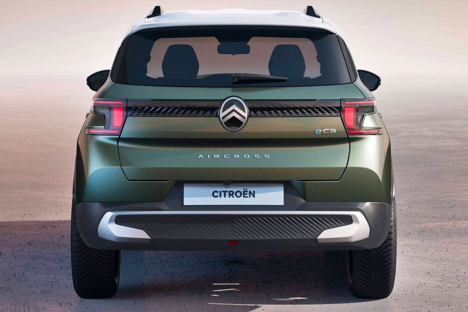 El Citroën C3 Aircross presenta un diseño moderno y atractivo, ideal para la ciudad. El Citroën C3 Aircross presenta un diseño moderno y atractivo, ideal para la ciudad.