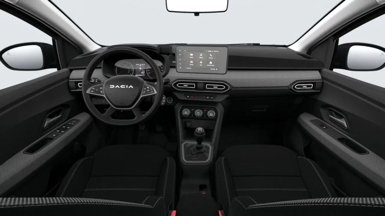 Interior del Dacia Sandero, con diseño funcional y tecnología accesible.