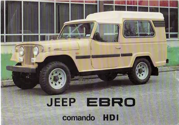 El Jeep Ebro Comando destaca por su diseño robusto y funcional, ideal para aventuras.
