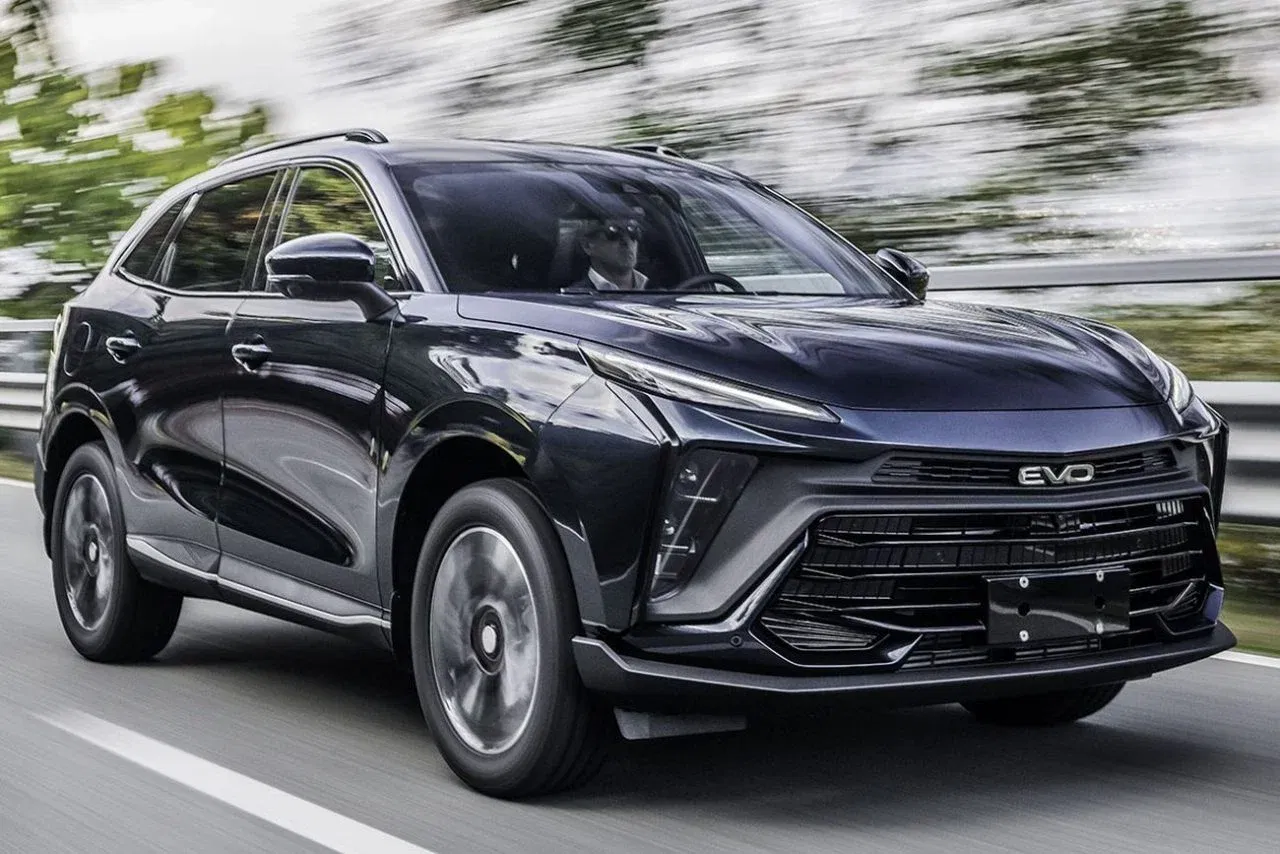 SUV chino elegante y deportivo que atrae todas las miradas. SUV chino elegante y deportivo que atrae todas las miradas.