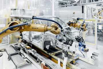 Vista de la planta de producción de Volkswagen en Wolfsburgo, reflejando su avanzada tecnología.