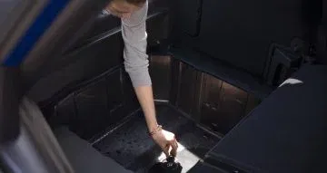 Maletero amplio del Ford Puma 2025, ideal para disfrutar de viajes cómodos. Maletero amplio del Ford Puma 2025, ideal para disfrutar de viajes cómodos.