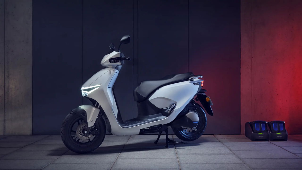Primeras imágenes del Honda CUV e:, un scooter 'de 125' que llega a España.