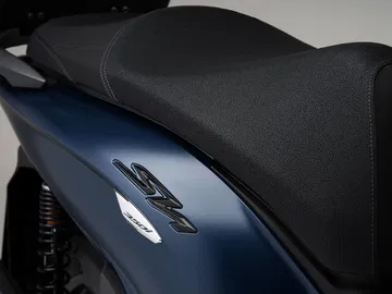 Asiento cómodo y ergonómico, ideal para viajes largos en la ciudad.