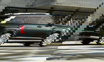 El 4x4 que no conocías, impresionante diseño para 9 pasajeros.