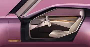 El interior del Jaguar muestra una propuesta de diseño futurista y elegante.