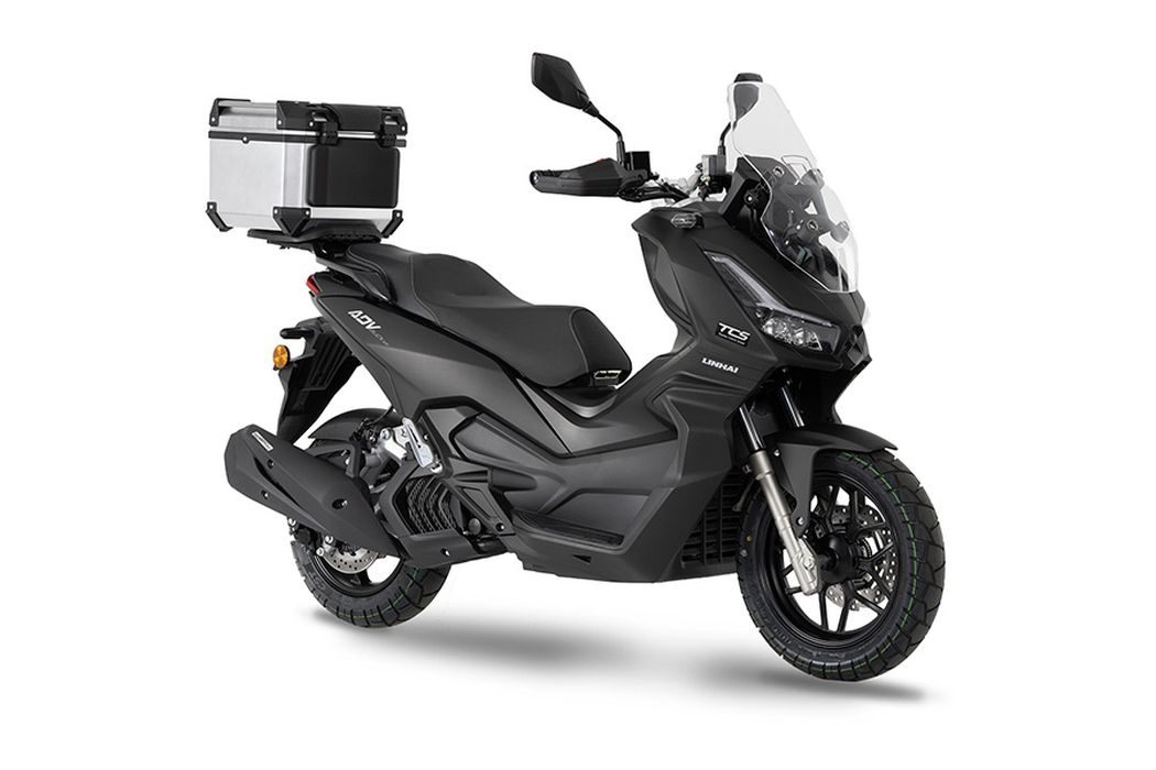 La Linhai ADV Buck 125 destaca por su diseño moderno y funcional. Ideal para la movilidad urbana.
