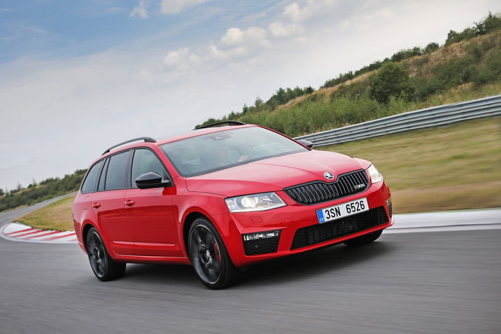 Skoda Octavia Combi RS TDI, un deportivo práctico con 200 CV. Skoda Octavia Combi RS TDI, un deportivo práctico con 200 CV.