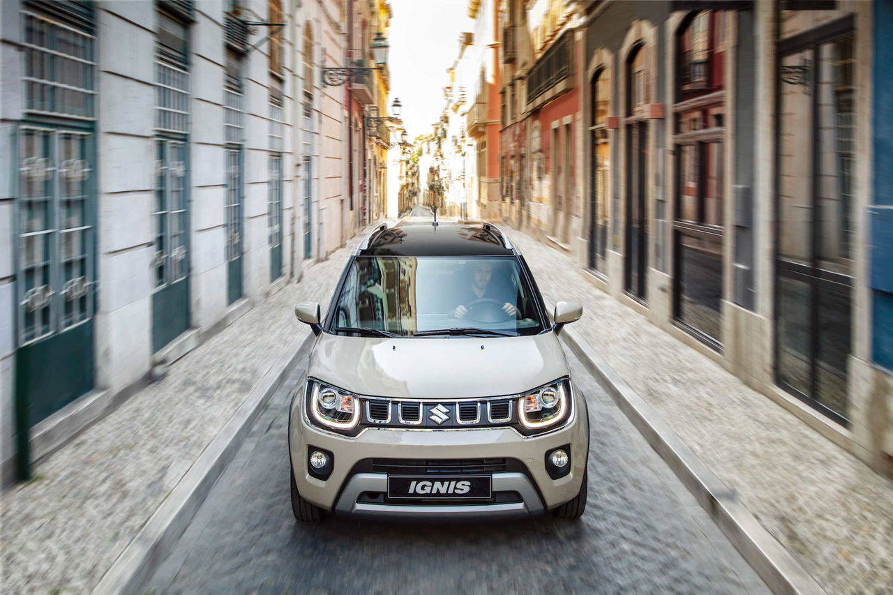 El Suzuki Ignis destaca por su diseño compacto y versátil, ideal para la ciudad.