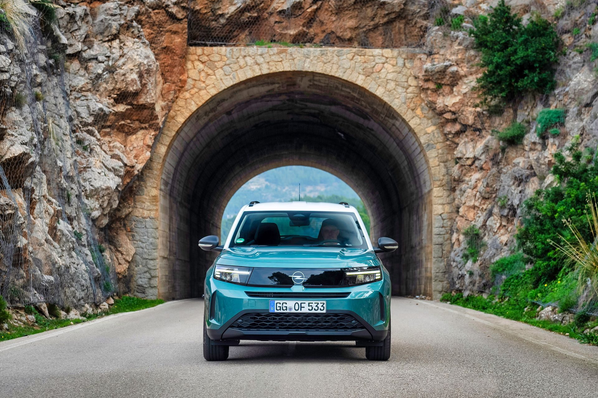 El Opel Frontera se presenta como un SUV familiar ideal para 2025.