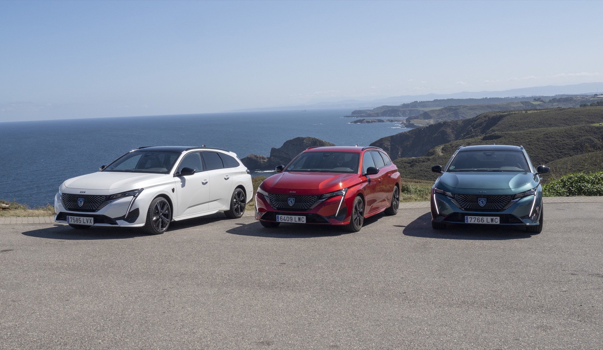 El nuevo Peugeot 308 SW destaca por su diseño moderno y eficiente.