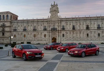 El LEON EHYBRID combina eficiencia y diversión en cada viaje, ideal para familias