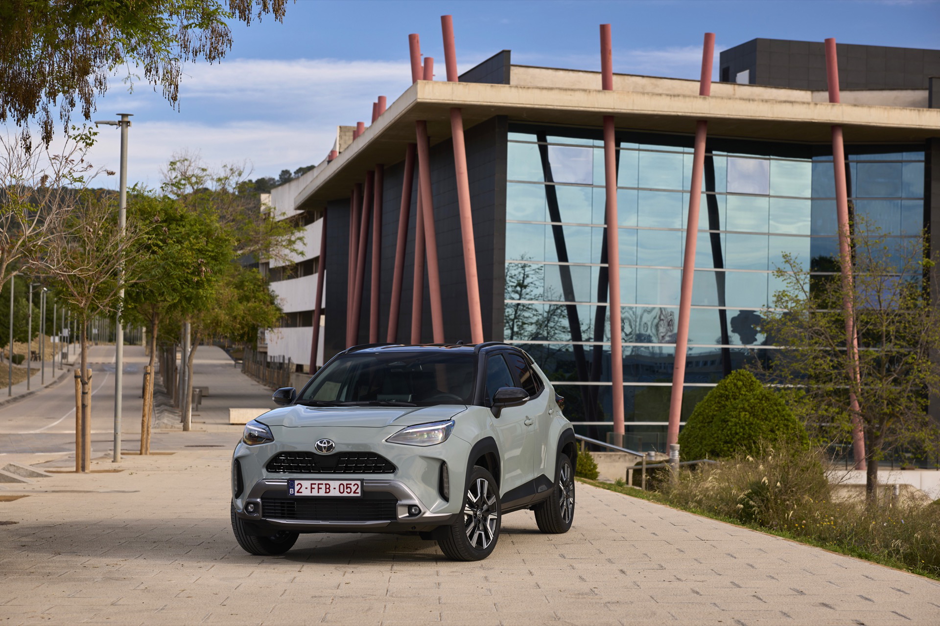 El Toyota Yaris Cross combina un diseño moderno con la robustez de un SUV compacto.