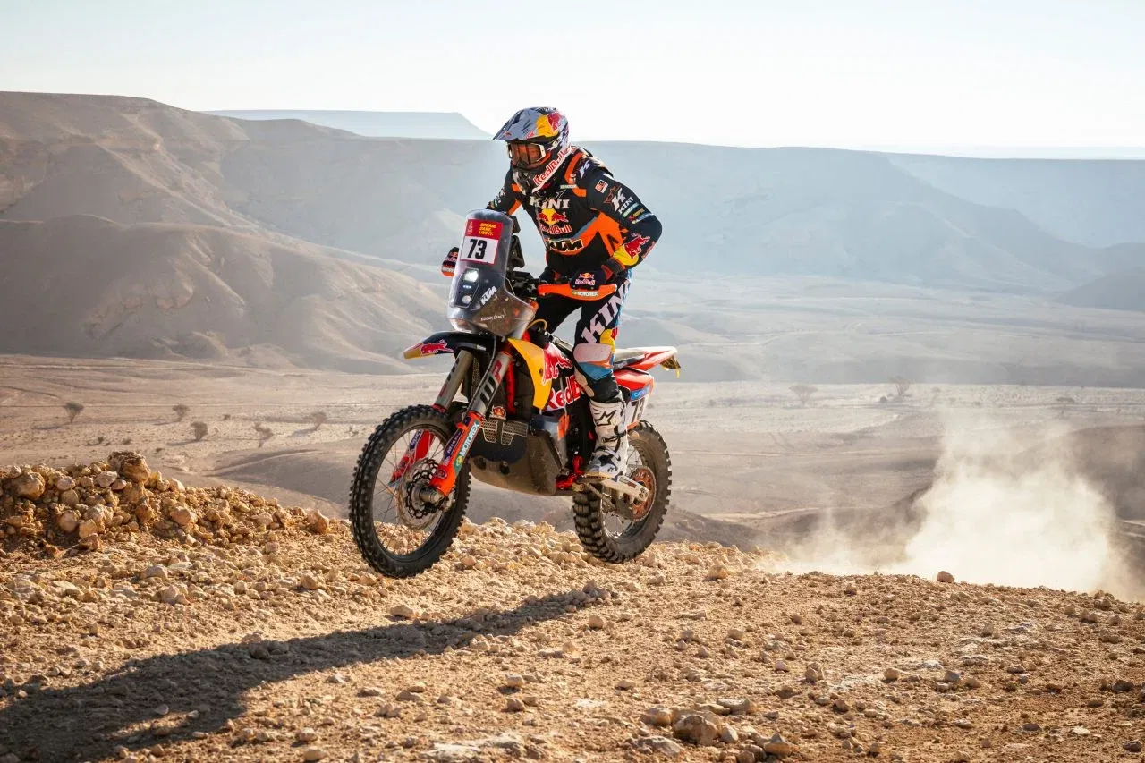 Edgar Canet durante el Dakar 2025