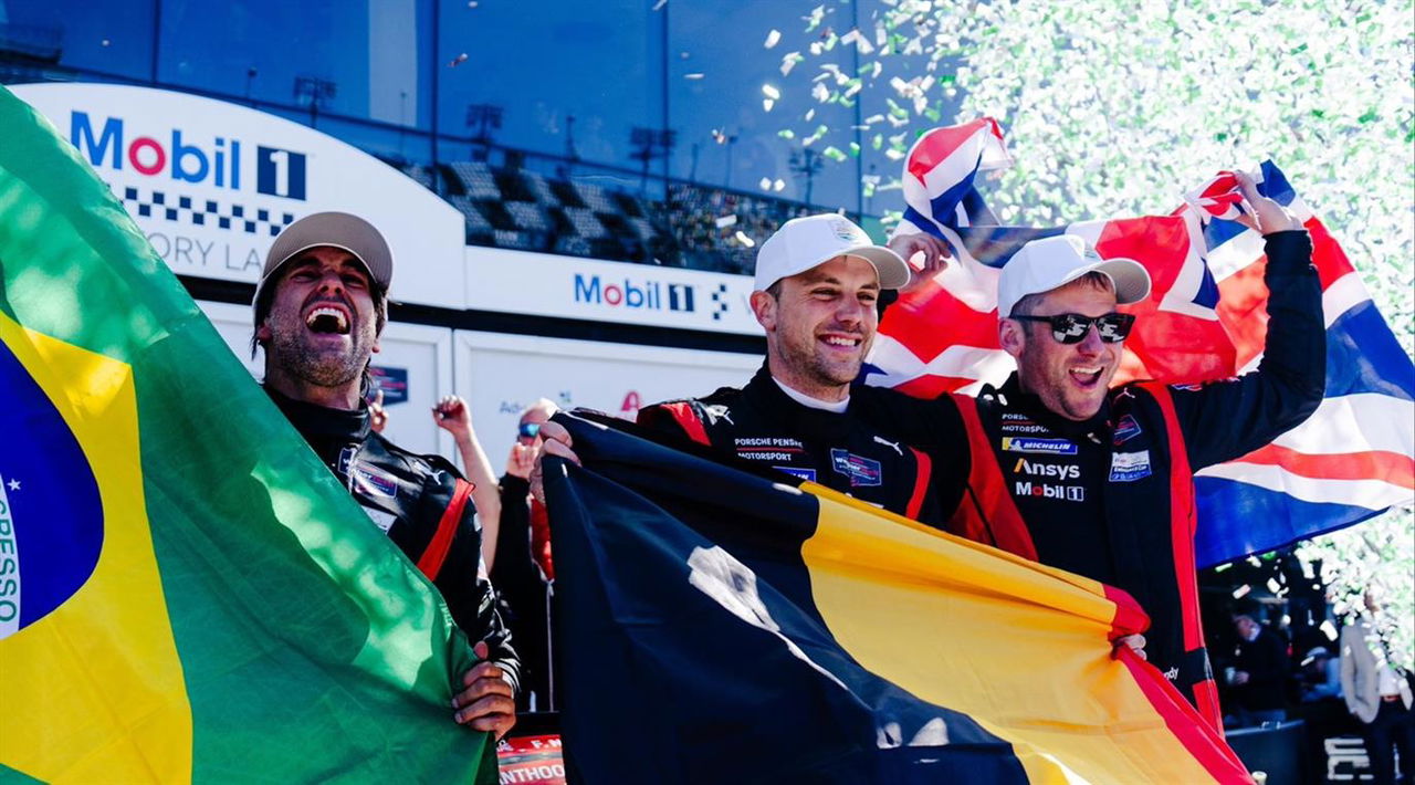 Porsche celebra su victoria en las 24 Horas de Daytona con el equipo Penske.
