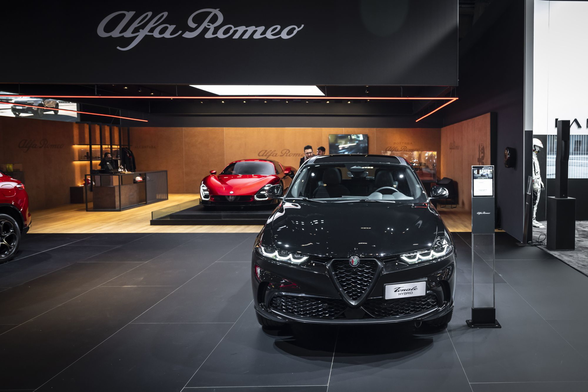 El Alfa Romeo Tonale destaca por su diseño atractivo y sofisticado.
