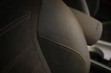 Detalle del tapizado en los asientos del Alfa Romeo Tonale.