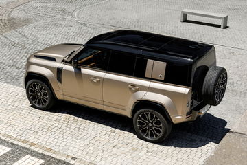 Defender Octa, robustez y elegancia en diseño para el 4x4 extremo.