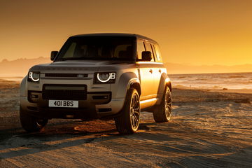 El Defender Octa combina un potente motor BMW de 635 CV con un diseño robusto para un 4x4 extremo.