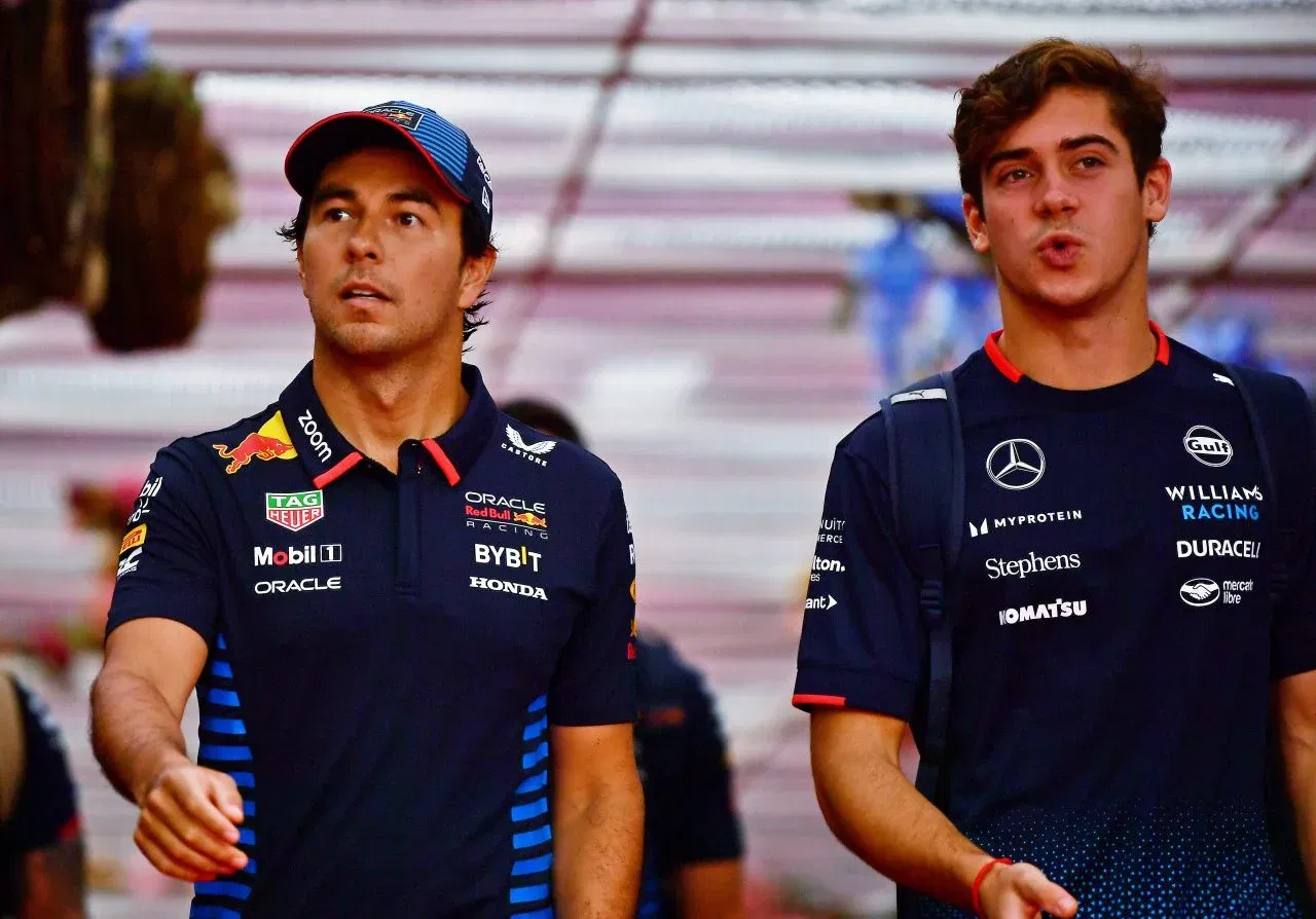 <h3>Franco Colapinto se une a Alpine tras salir de Williams como piloto de reserva</h3><br /> 2 Franco Colapinto en el Paddock