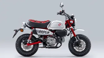 La Honda Monkey 125 destaca por su diseño retro y compacto, ideal para ciudad.