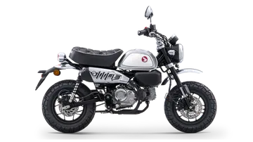 La Honda Monkey 125 destaca por su diseño clásico y divertido, ideal para aventuras urbanas.