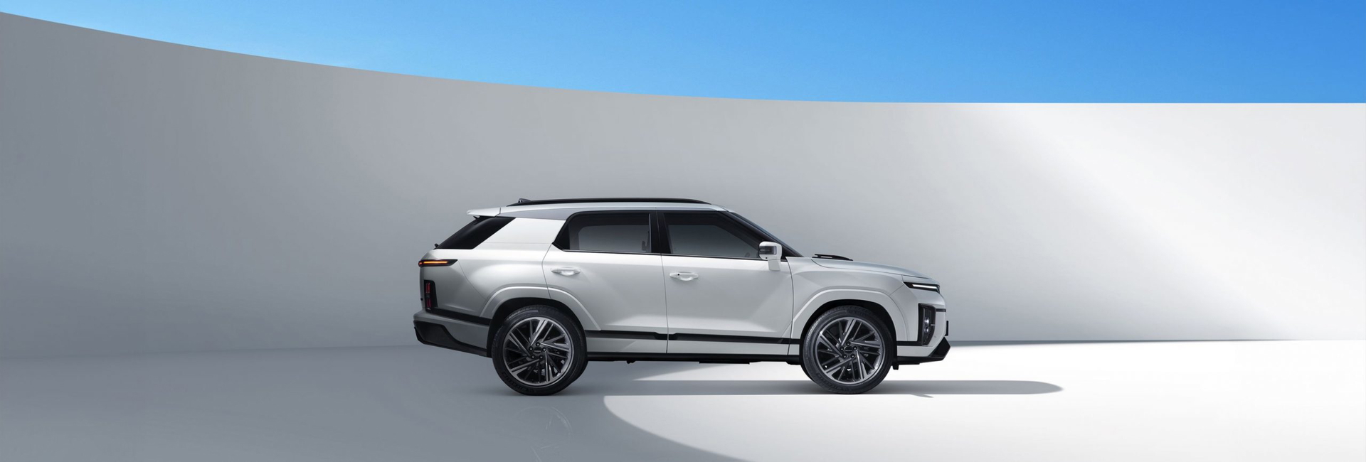 Este SUV coupé ofrece una estética que recuerda a los modelos premium, pero a un precio accesible.