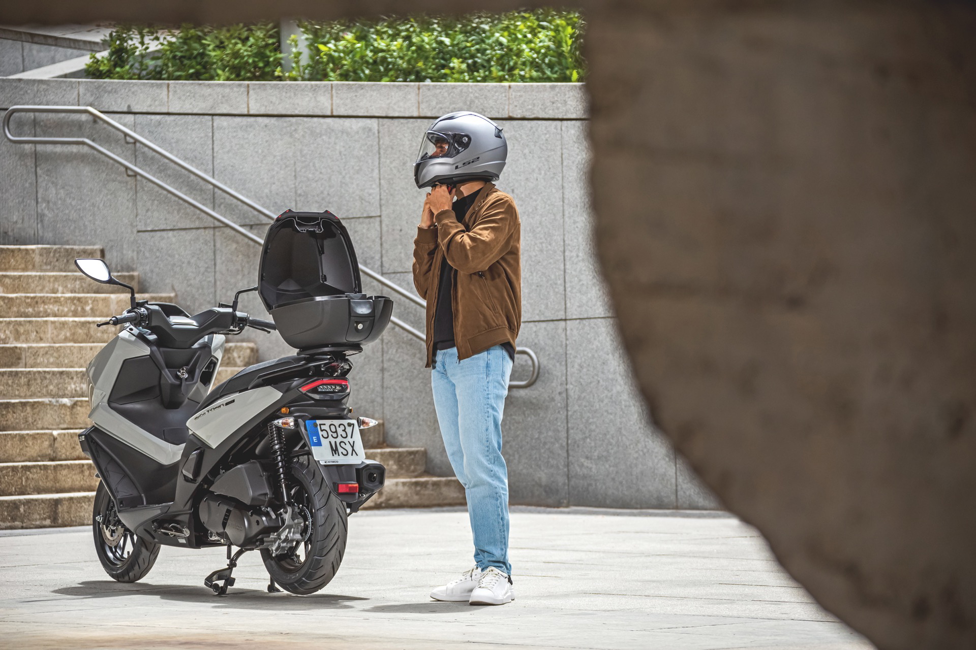 El scooter por el que merecía la pena esperar, empieza 2025 con un diseño atractivo.