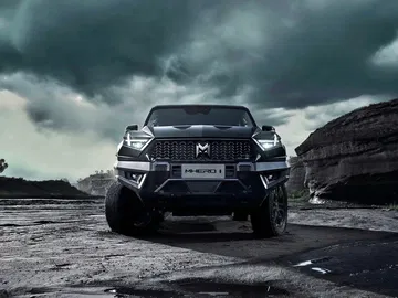 Parece un tanque, pero es un radical todoterreno disponible en España.