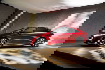 El Mazda 6e presenta un diseño elegante que marca la diferencia en un segmento dominado por la electrificación.