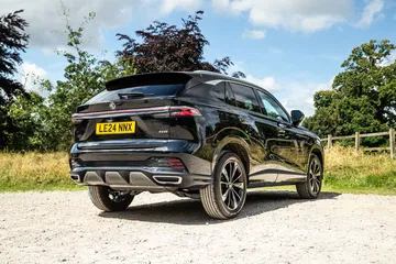 Este SUV tiene más espacio y maletero que el Omoda 5, es más potente y cuesta lo mismo.