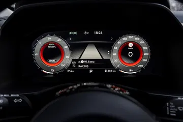 La instrumentación digital del Nissan X-Trail 2025 ofrece una experiencia moderna y personalizable. La instrumentación digital del Nissan X-Trail 2025 ofrece una experiencia moderna y personalizable.