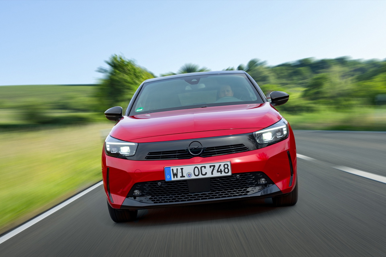 El nuevo Opel Corsa 2025 combina un diseño atractivo y tecnología híbrida. Ideal para la ciudad.