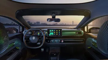 Vista del salpicadero del Renault Twingo, con un diseño moderno y tecnológico.