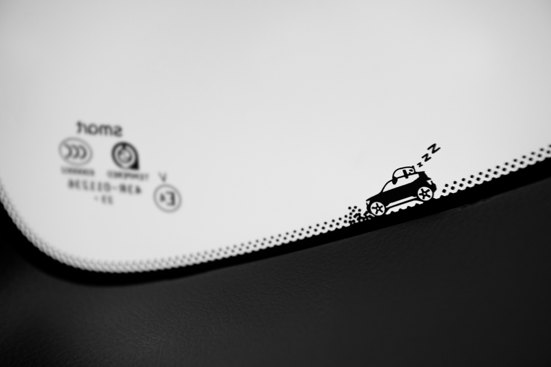 Detalles del interior del Smart 5 Summit Edition, con acabados Premium.