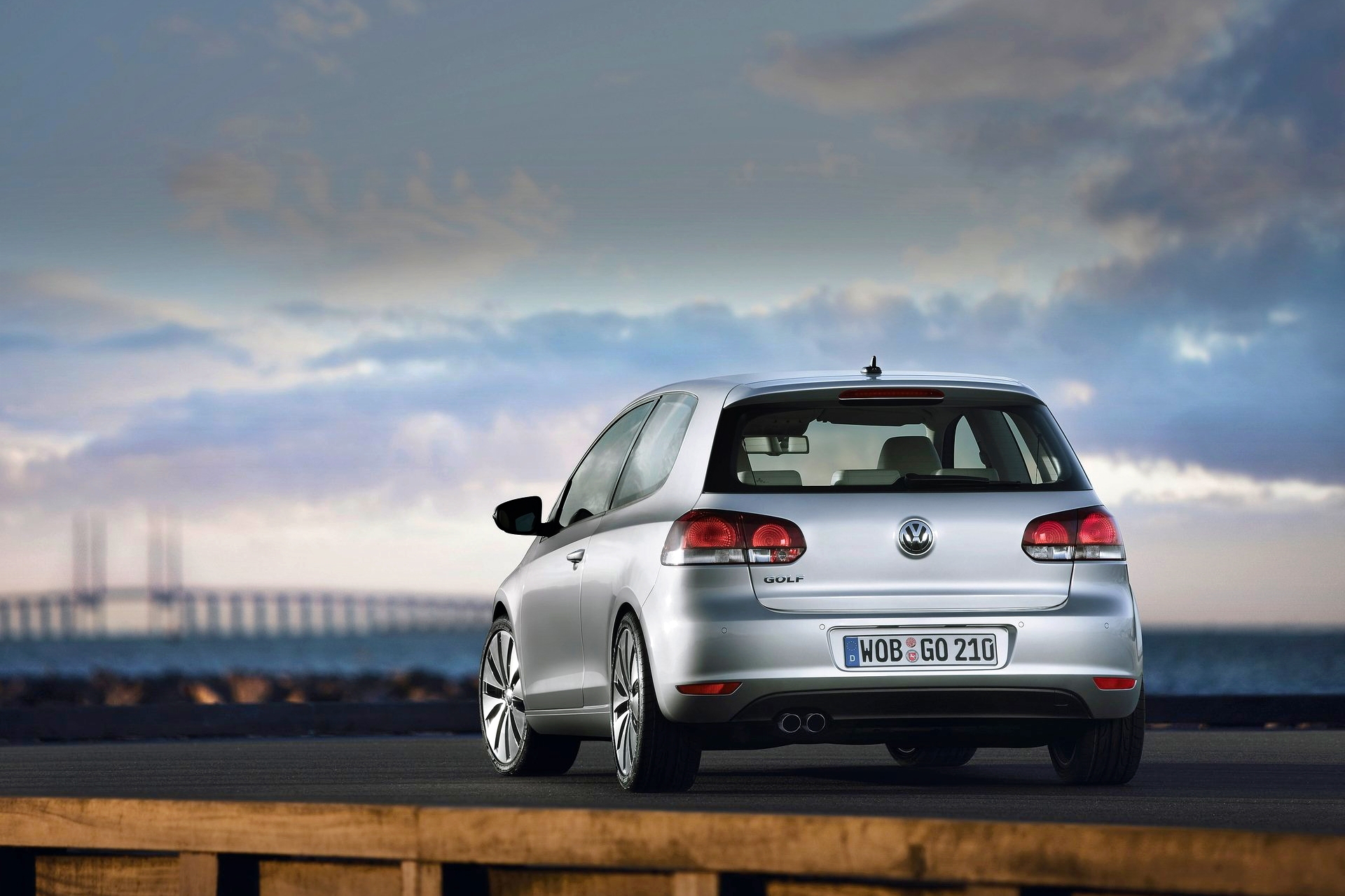 Volkswagen Golf, compacto confiable y popular en el mercado de segunda mano.