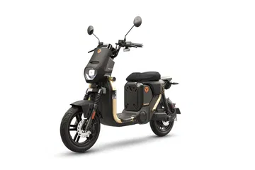 El YADEA GFX de 2025 se presenta como una alternativa eficiente y económica al patinete.