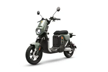 El YADEA GFX 2025 es una opción eficiente y ligera ideal para la movilidad urbana.