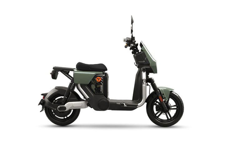 yadea-gfx-31 El YADEA GFX de 2025, una alternativa ecológica y económica al patinete.