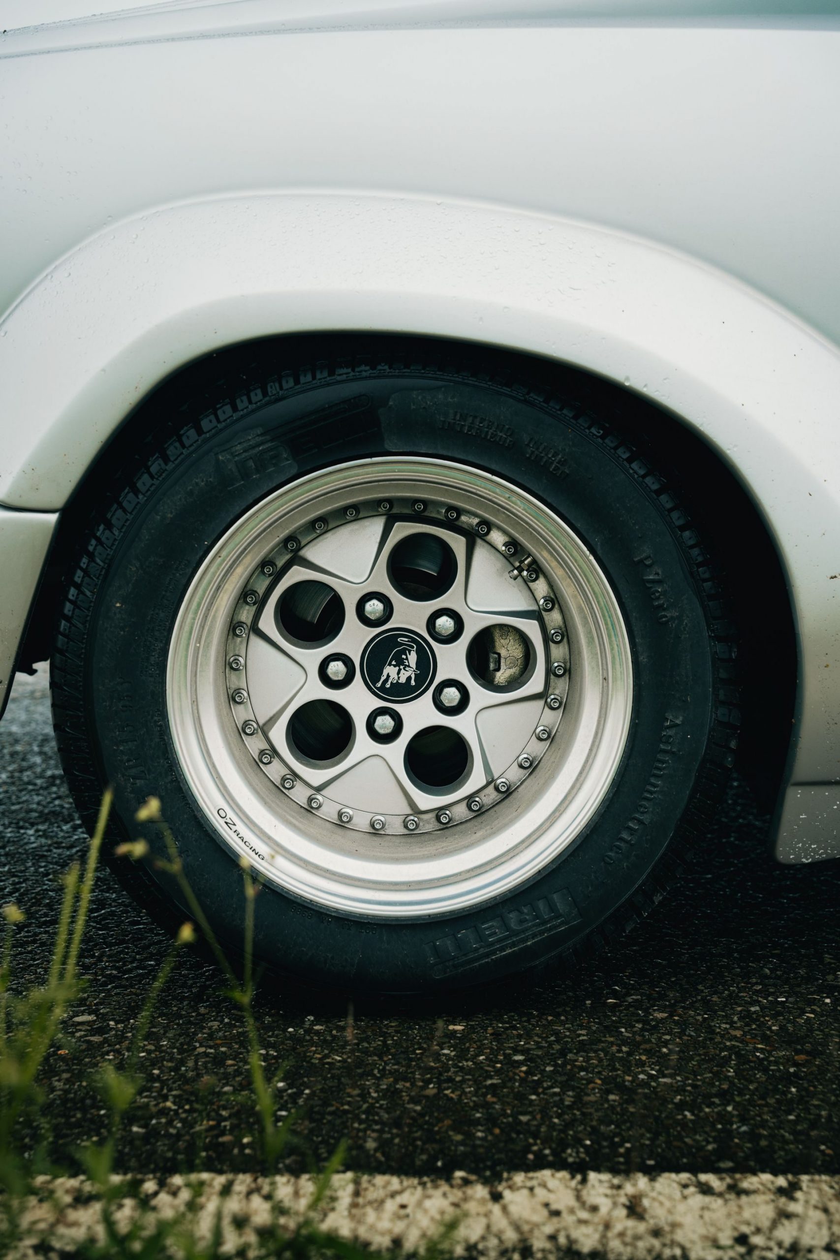 lamborghini-countach-vs-revuelto-15-67bf1fa5c4f02-scaled.jpg