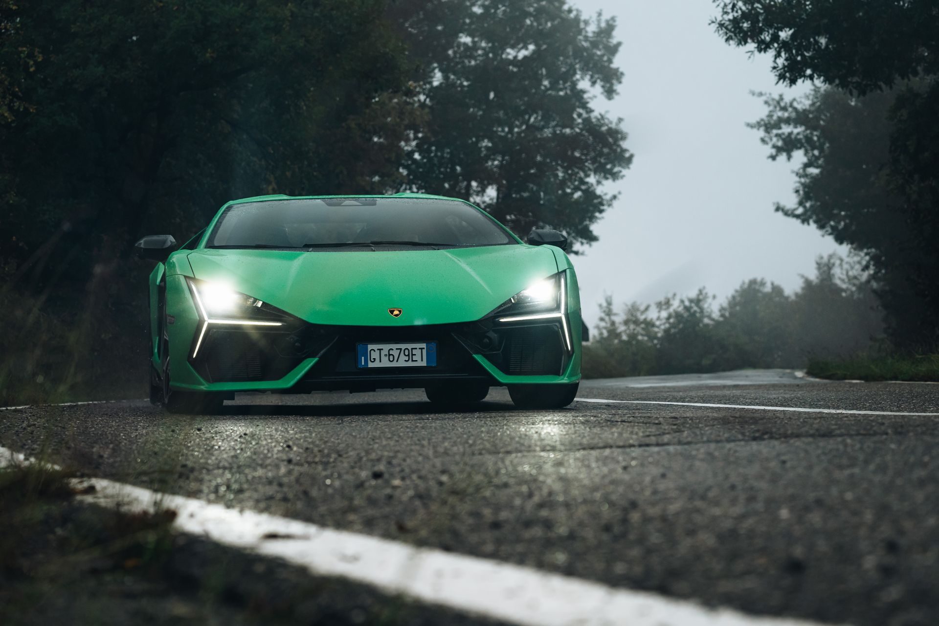 lamborghini-countach-vs-revuelto-29-67bf1fd177cf3.jpg