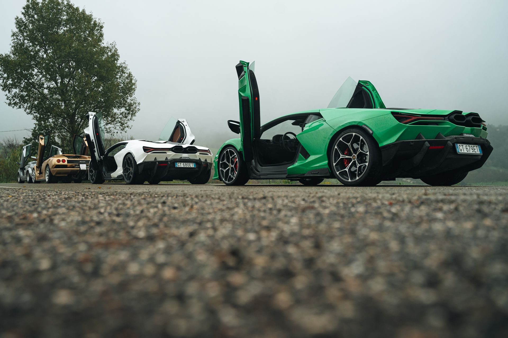 lamborghini-countach-vs-revuelto-34-67bf1fdecba3b.jpg