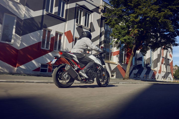 honda-cb750-hornet-2025-55