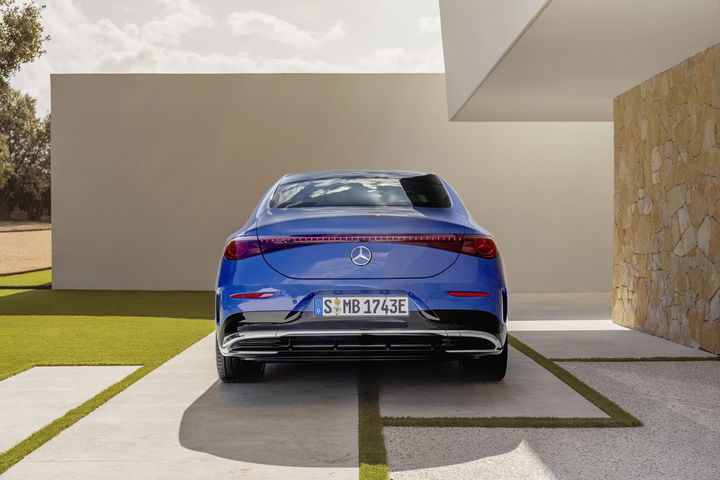 Mercedes-CLA7