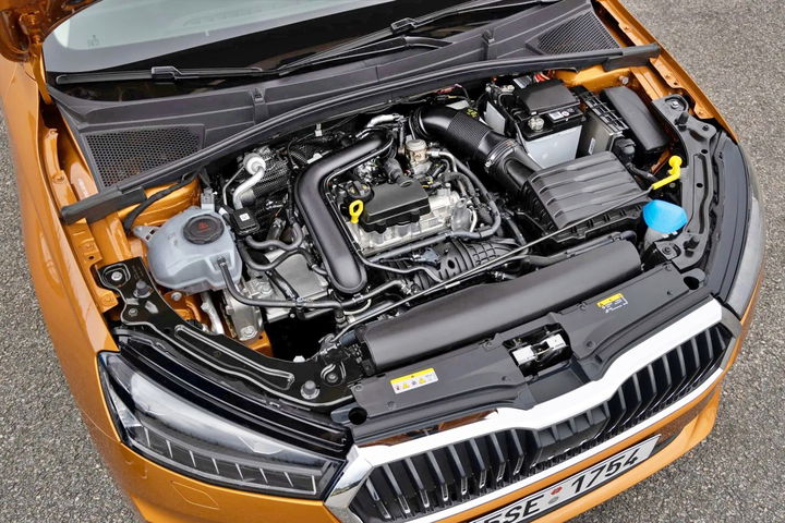 skoda-fabia-2025-motor
