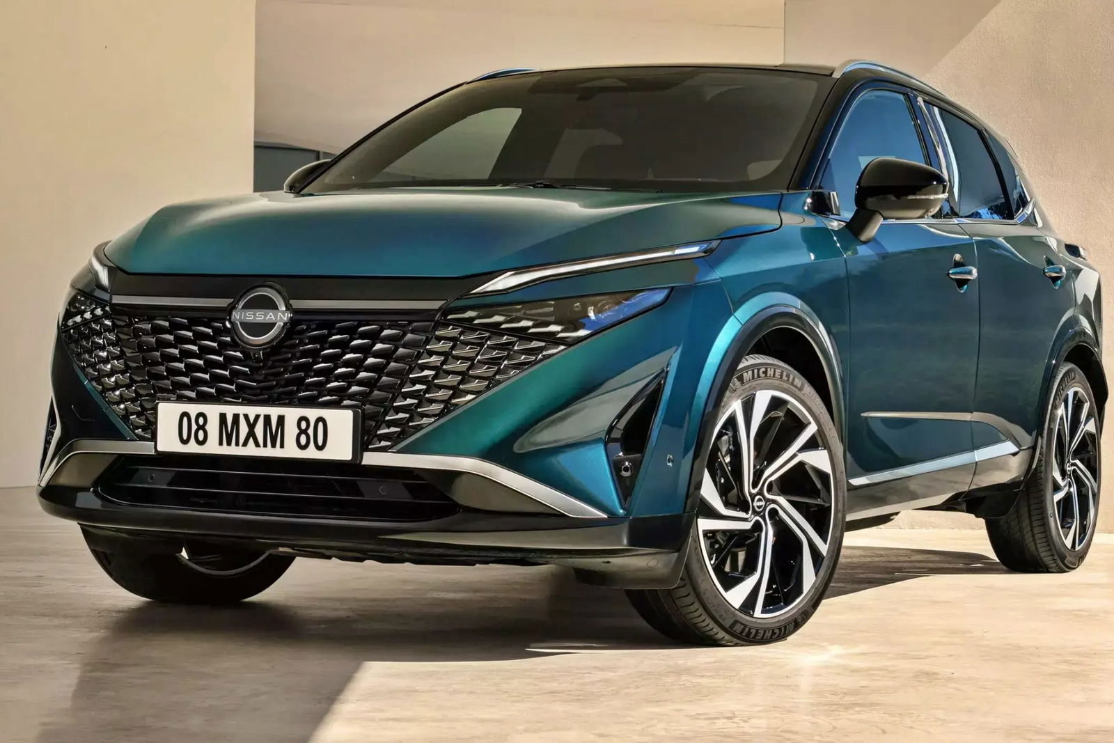 Nissan Qashqai 2025, SUV con diseño moderno y atractivo.