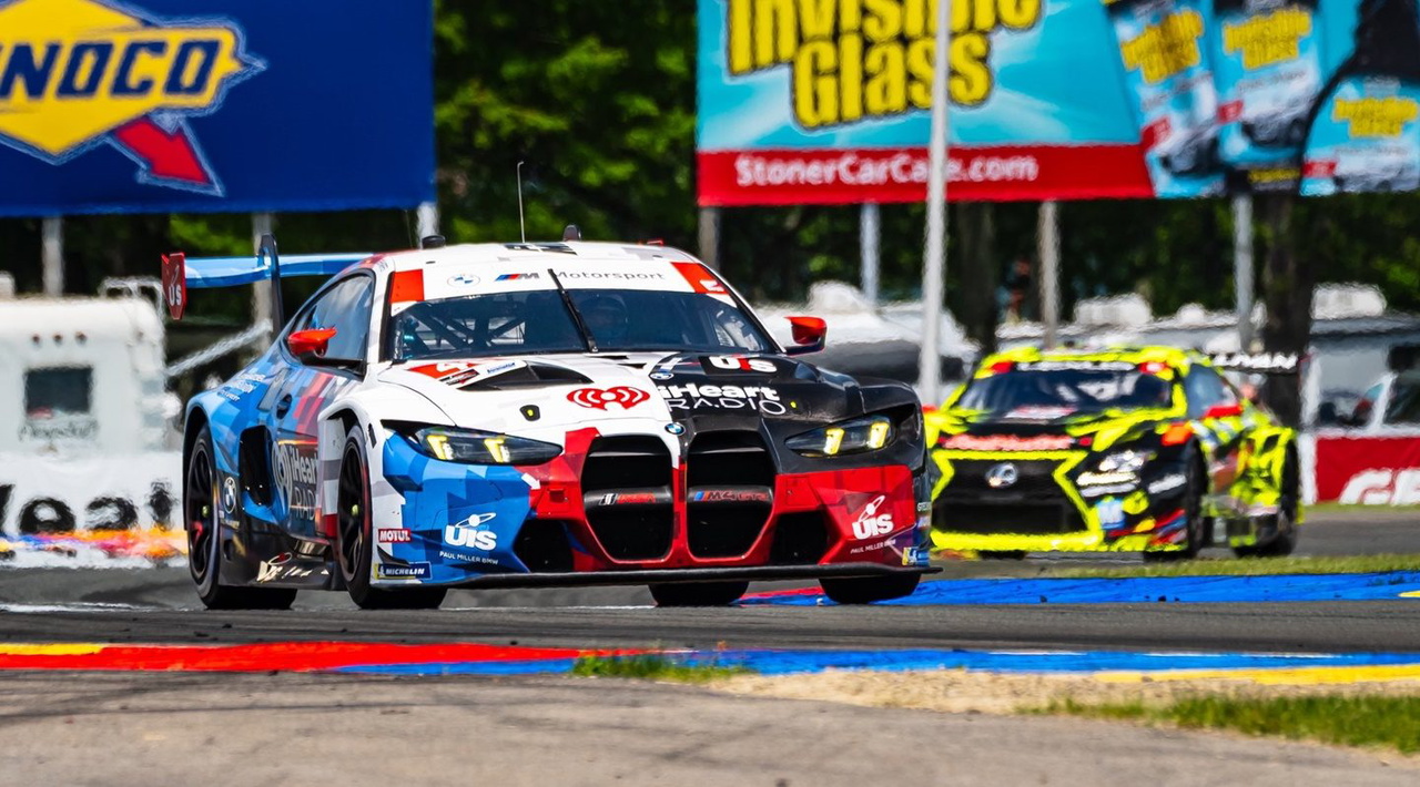 El BMW M6 GT3 de Paul Miller Racing en acción durante la competición.
